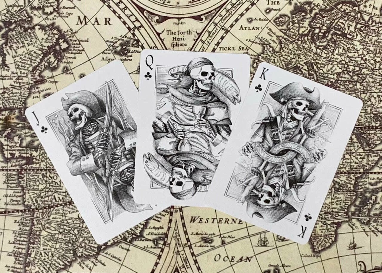 Neptune's Graveyard Gilded Bicycle Playing Cards - Image 9