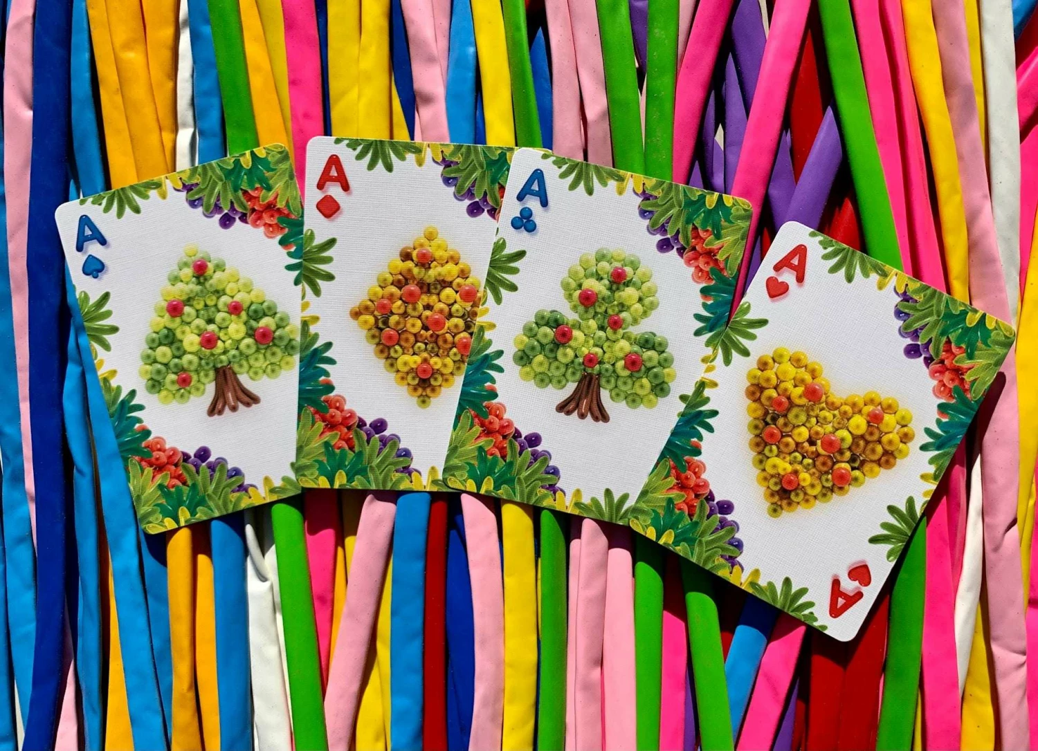 Balloon Jungle Bicycle Playing Cards - Image 4